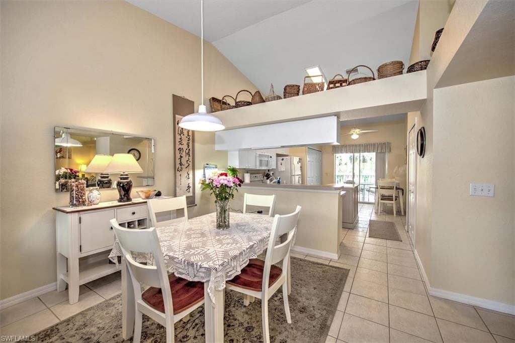 25741 Lake Amelia WAY 202-3