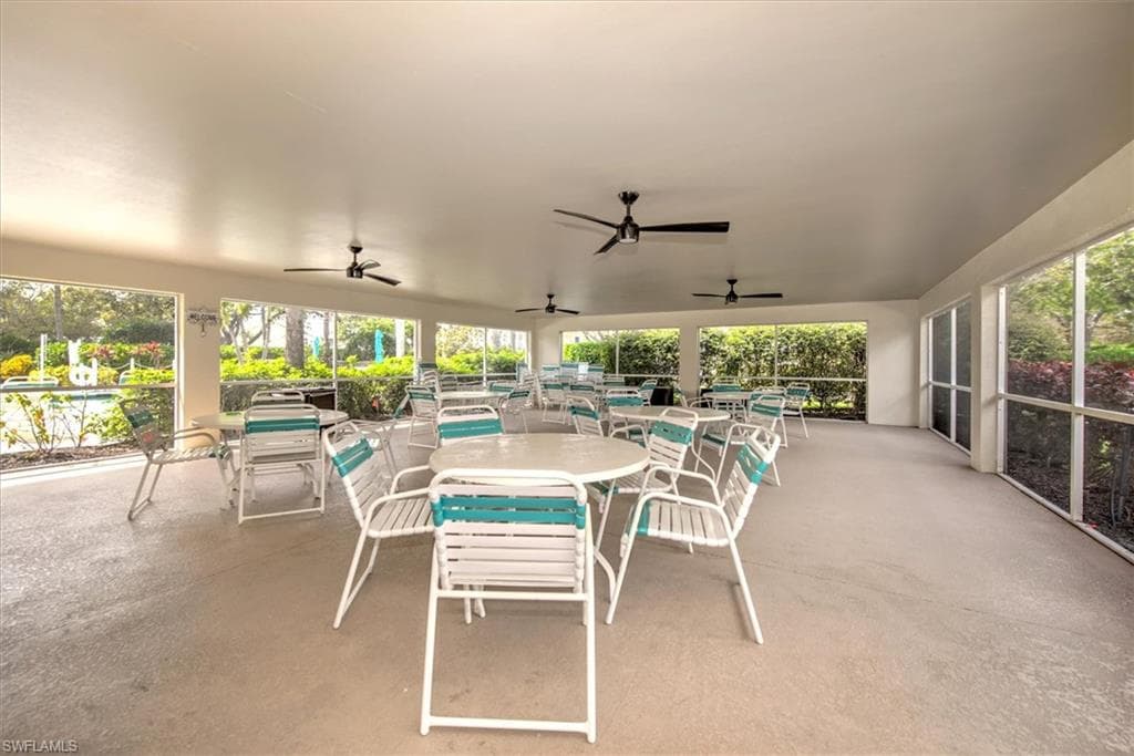 25741 Lake Amelia WAY 202-28