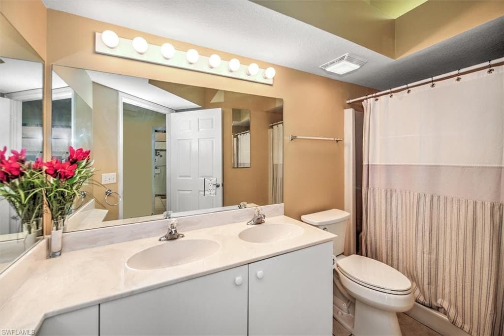 25741 Lake Amelia WAY 202-19