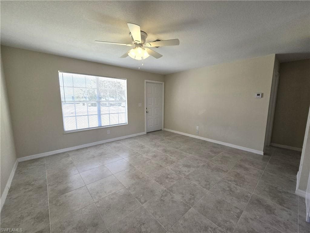 2222/2224 Virginia AVE-5