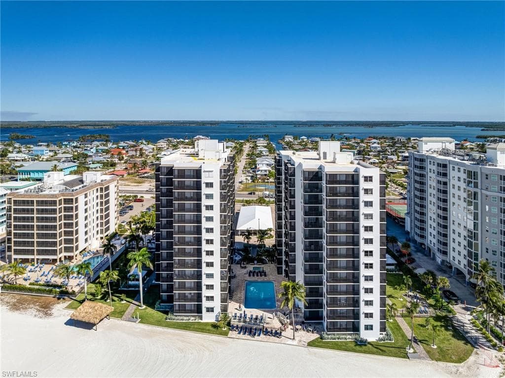 6612 Estero BLVD 1201-1