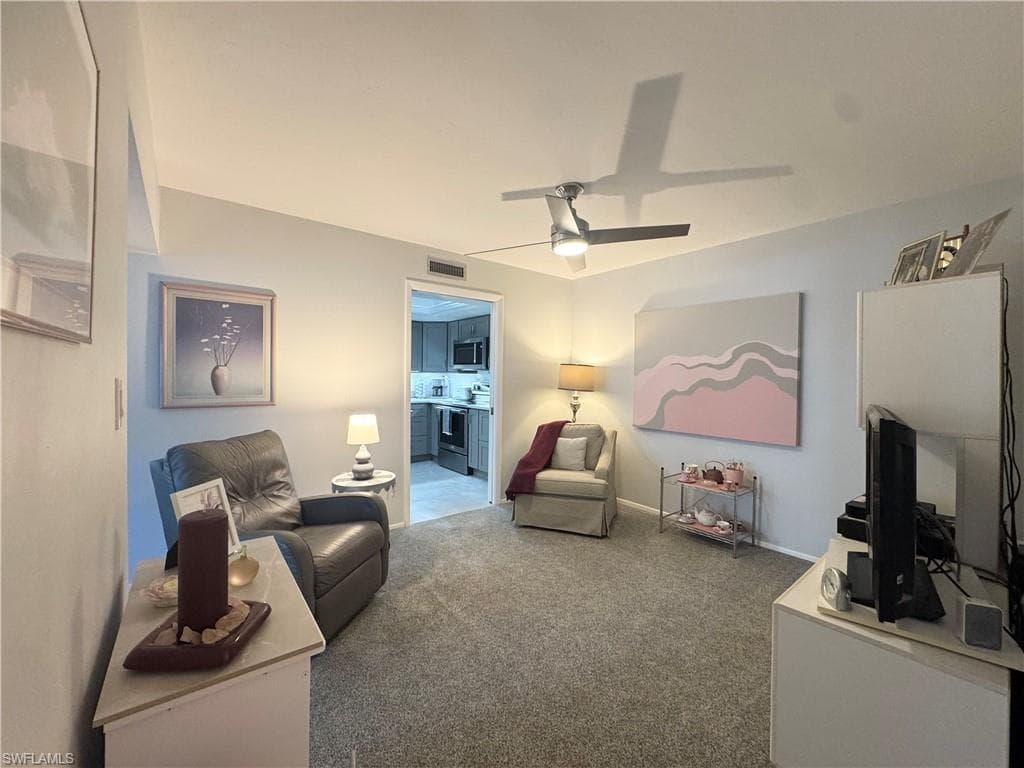6612 Estero BLVD 1201-18