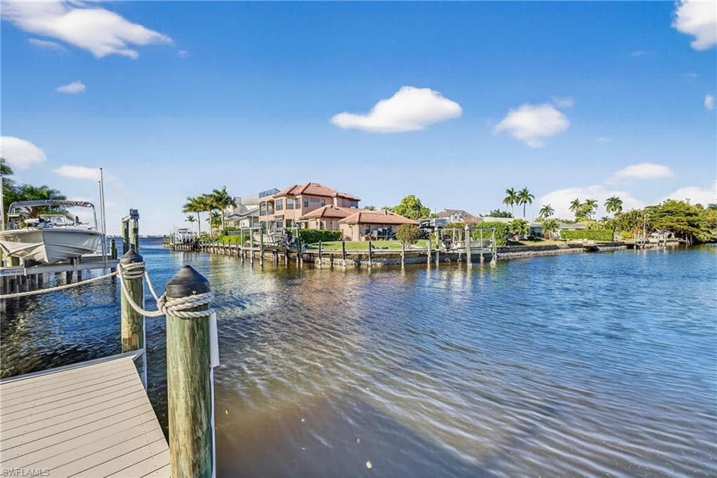 541 Bayside DR-27
