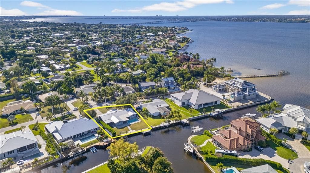 541 Bayside DR-2