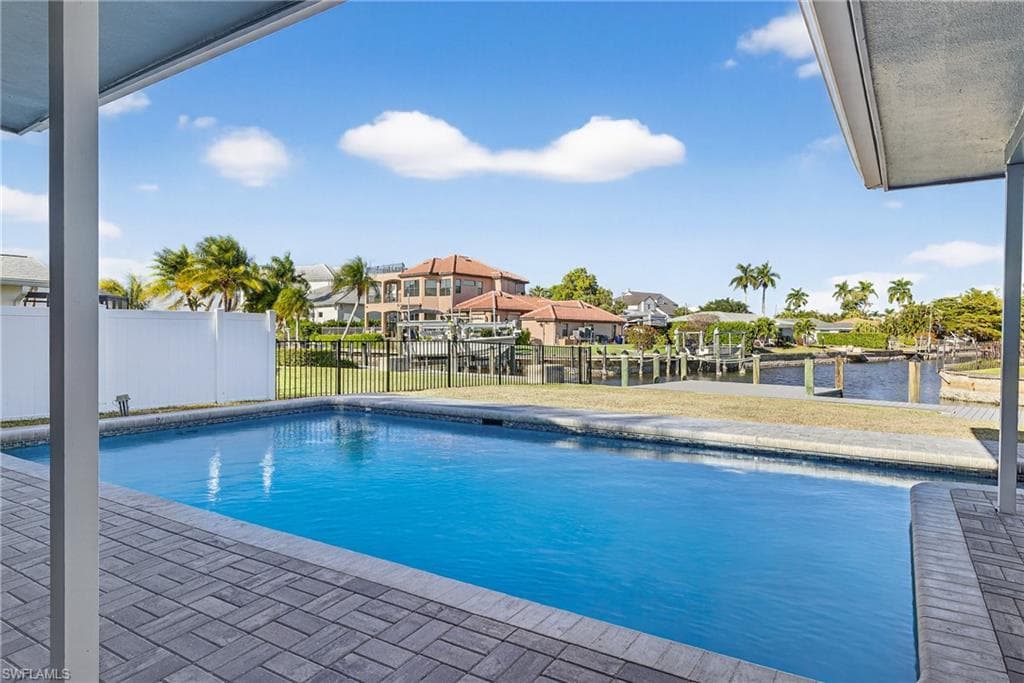 541 Bayside DR-29