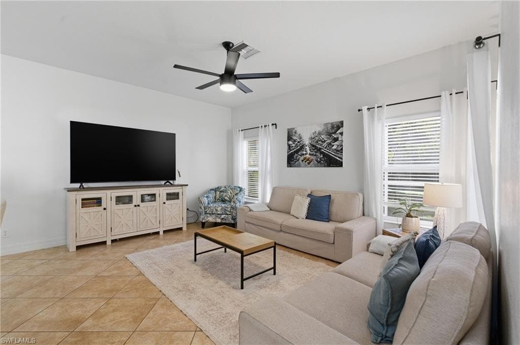 2452 Blackburn CIR-7