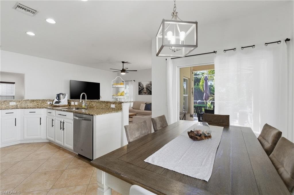 2452 Blackburn CIR-24