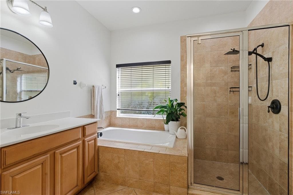 2452 Blackburn CIR-34