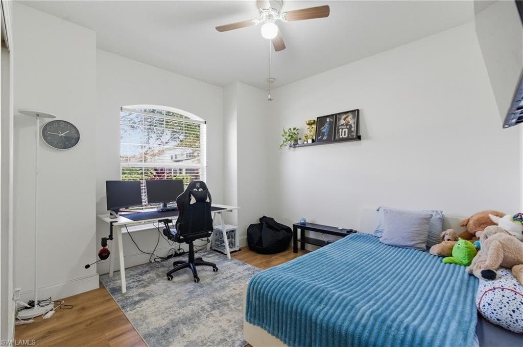 2452 Blackburn CIR-38