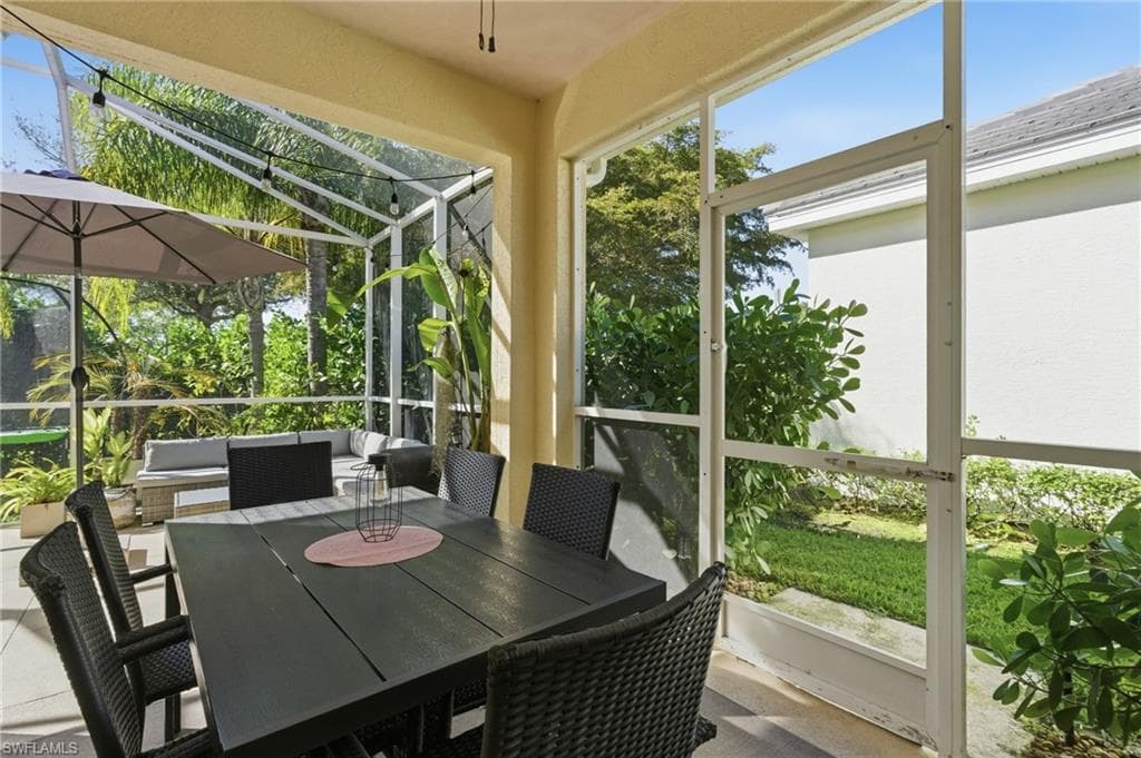 2452 Blackburn CIR-44