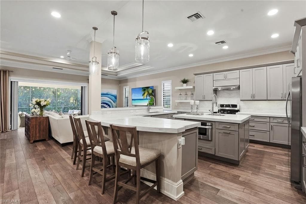 2867 Coco Lakes DR-6