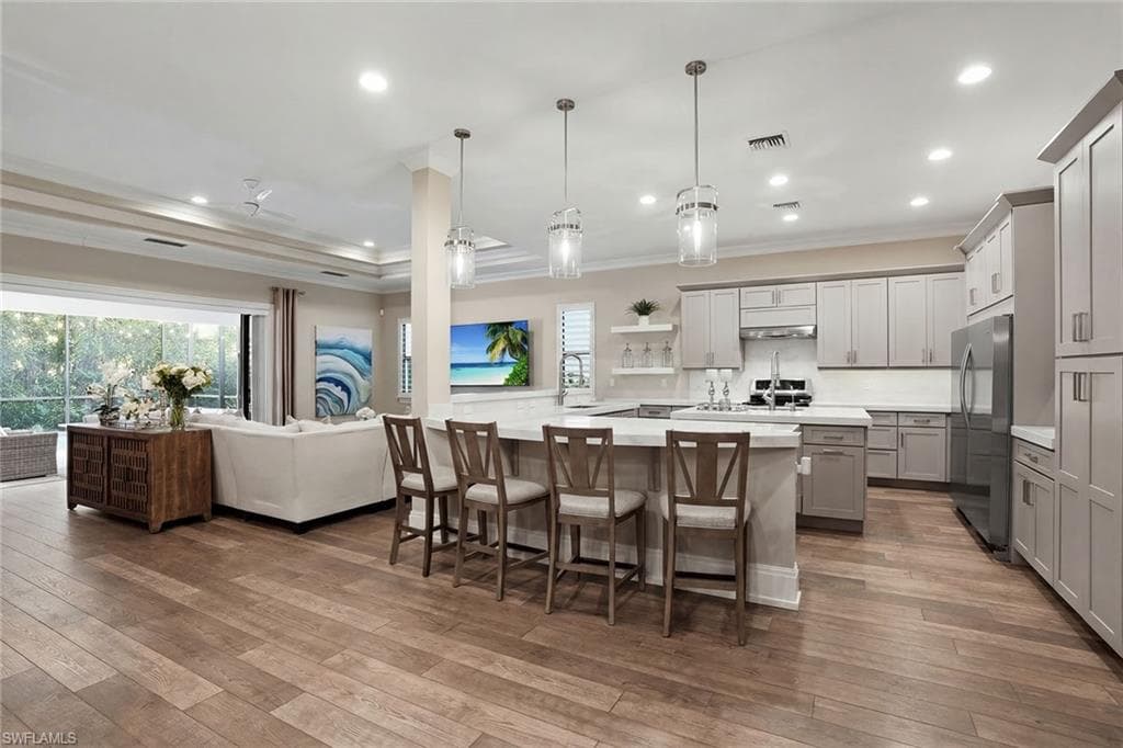 2867 Coco Lakes DR-8