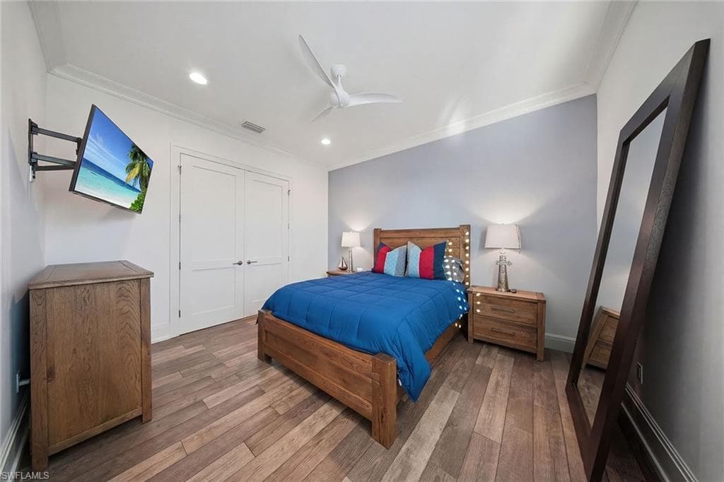 2867 Coco Lakes DR-21