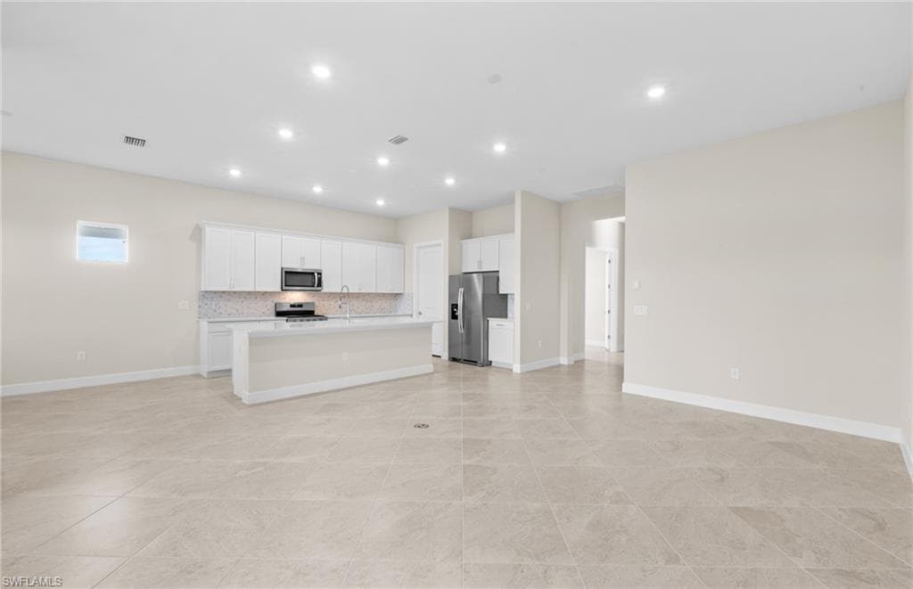 7136 Chapel Creek LN-28