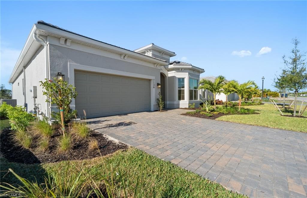 7136 Chapel Creek LN-9