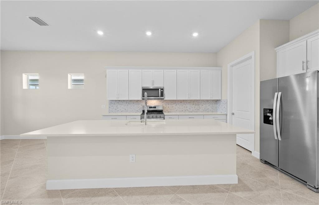 7136 Chapel Creek LN-18