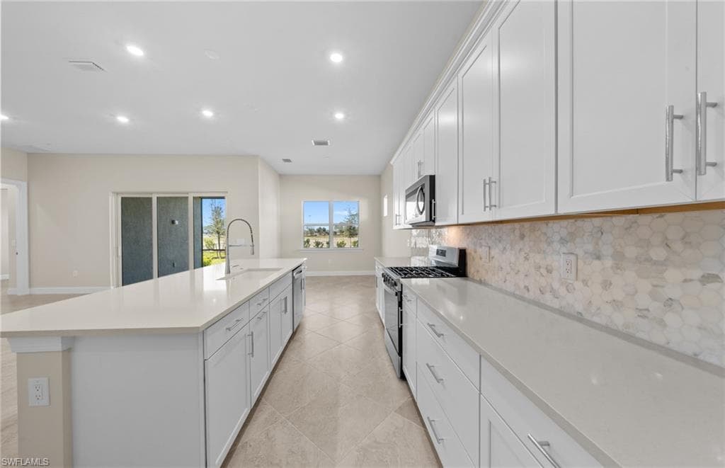 7136 Chapel Creek LN-21