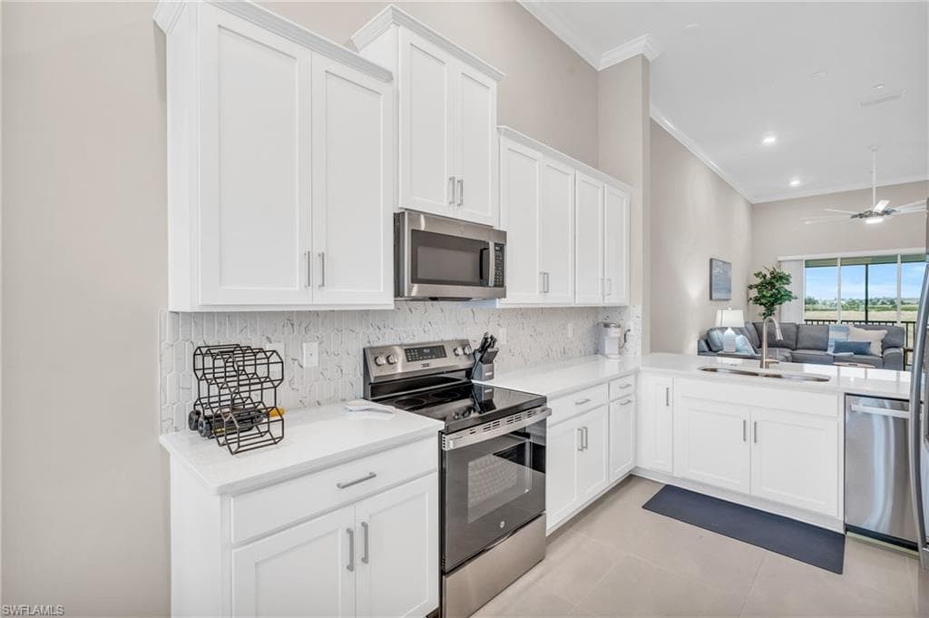 11811 Venetian Lagoon DR 202-12