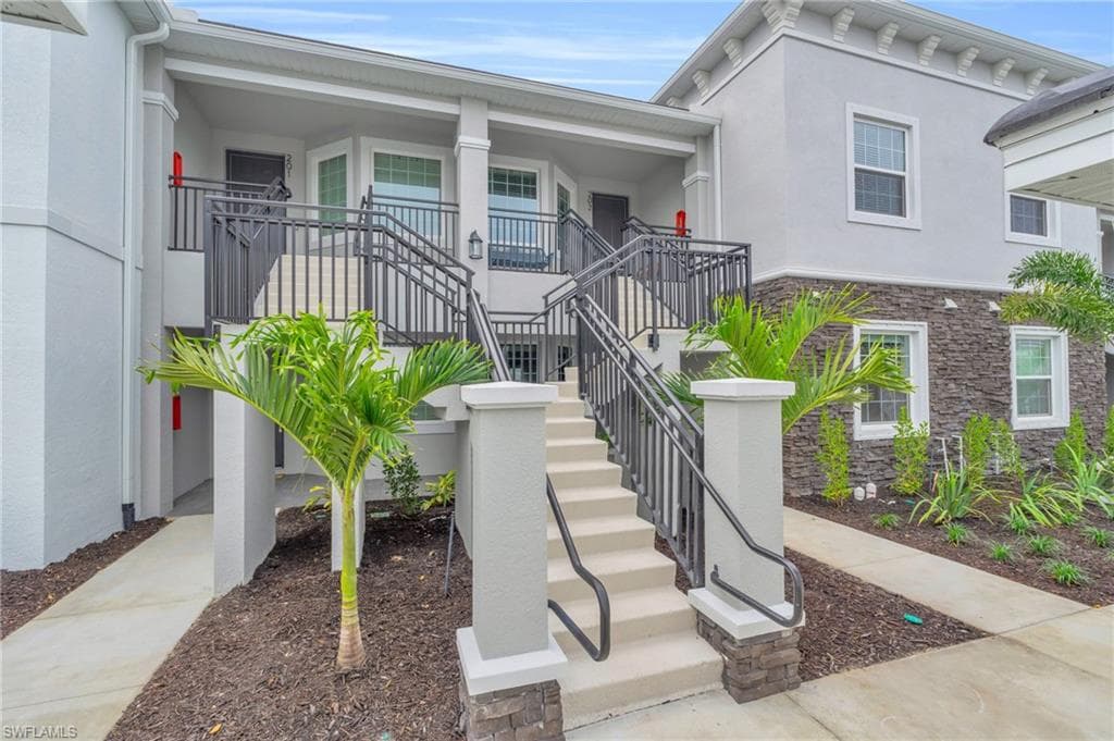11811 Venetian Lagoon DR 202-1