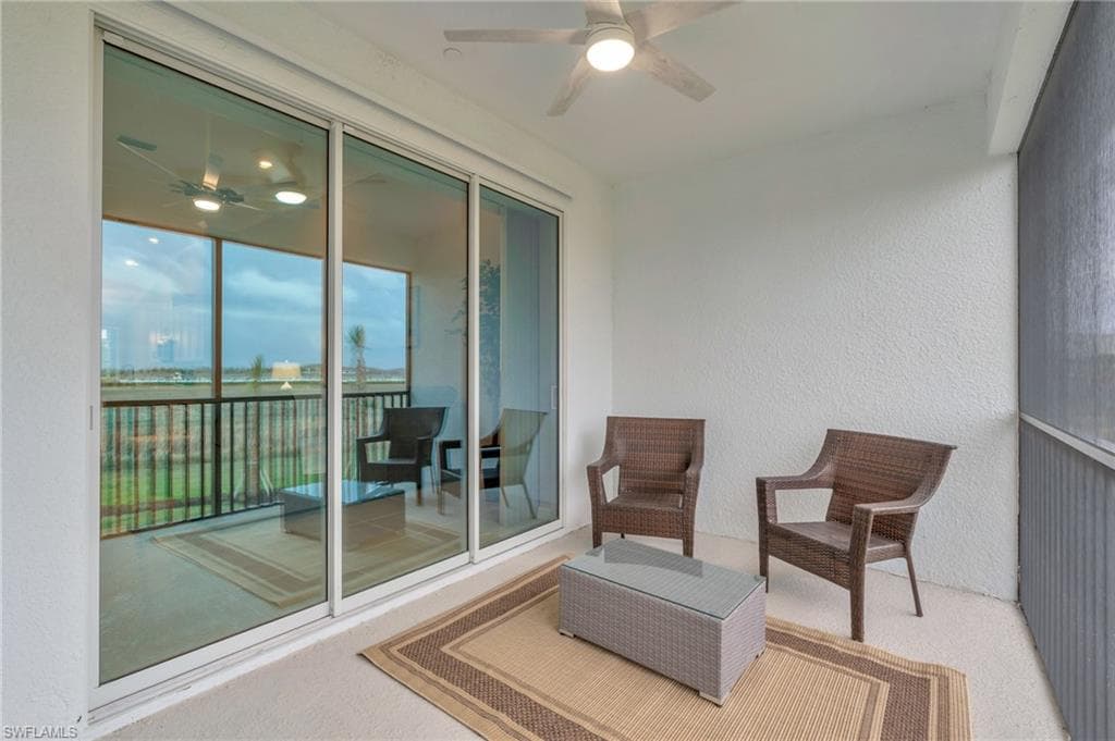11811 Venetian Lagoon DR 202-28