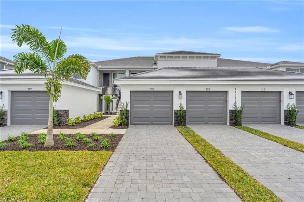 11811 Venetian Lagoon DR 202-30