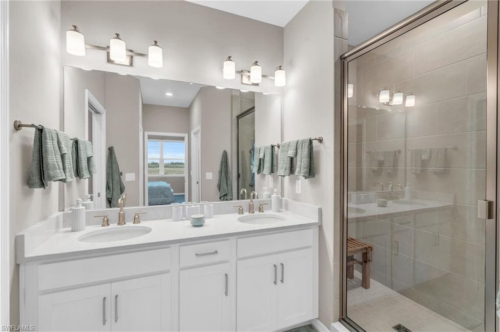11811 Venetian Lagoon DR 202-21
