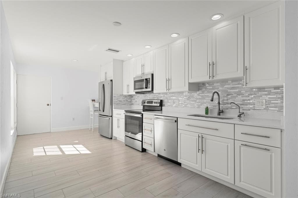 15667 Carriedale LN-14
