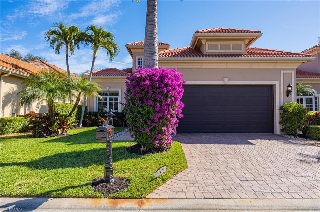 5596 Hammock Isles DR-2