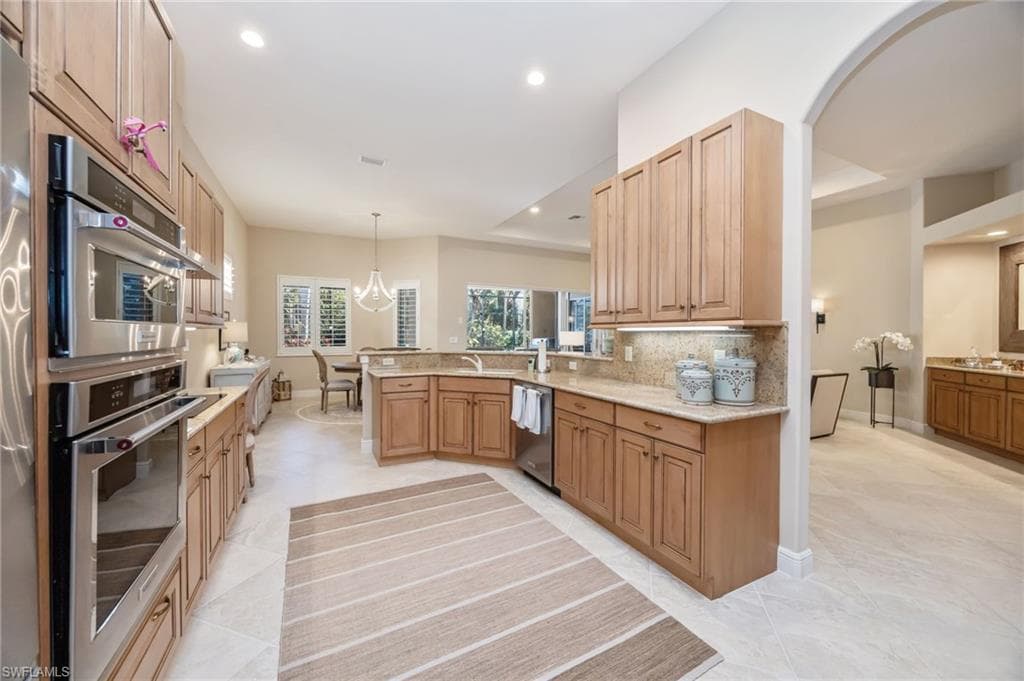 5596 Hammock Isles DR-12