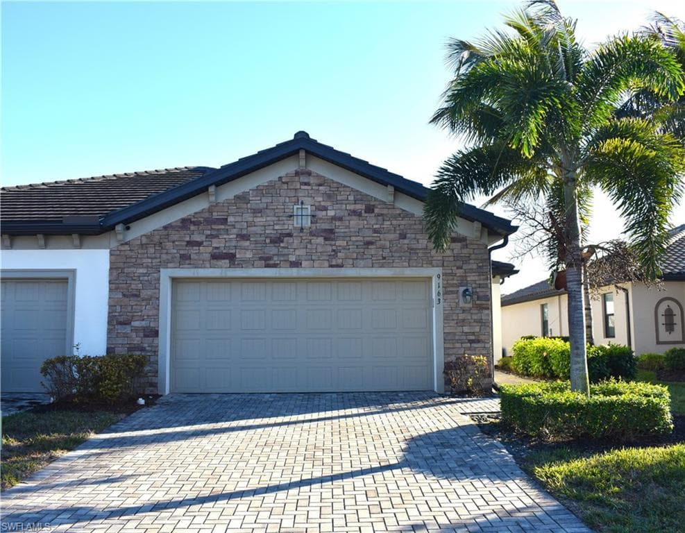 9163 Woodhurst DR-2
