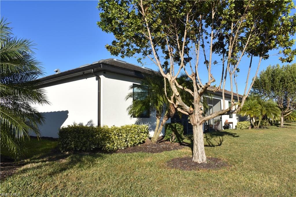 9163 Woodhurst DR-29