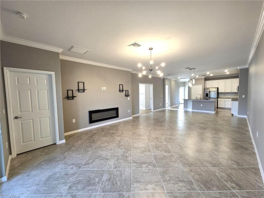 9163 Woodhurst DR-8
