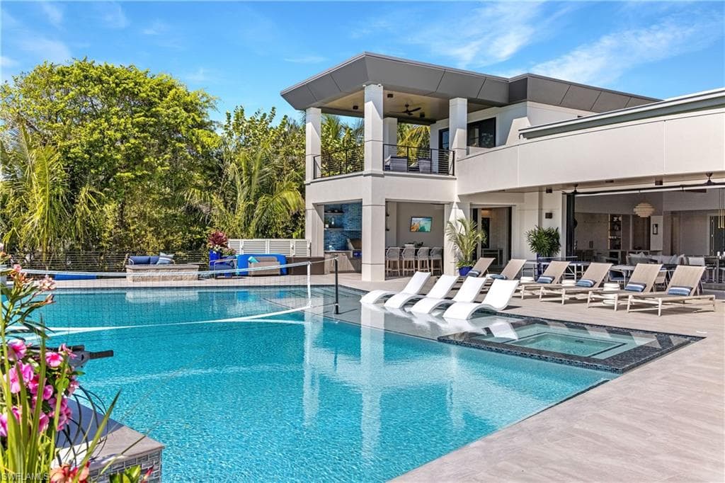 16950 Captiva DR-18