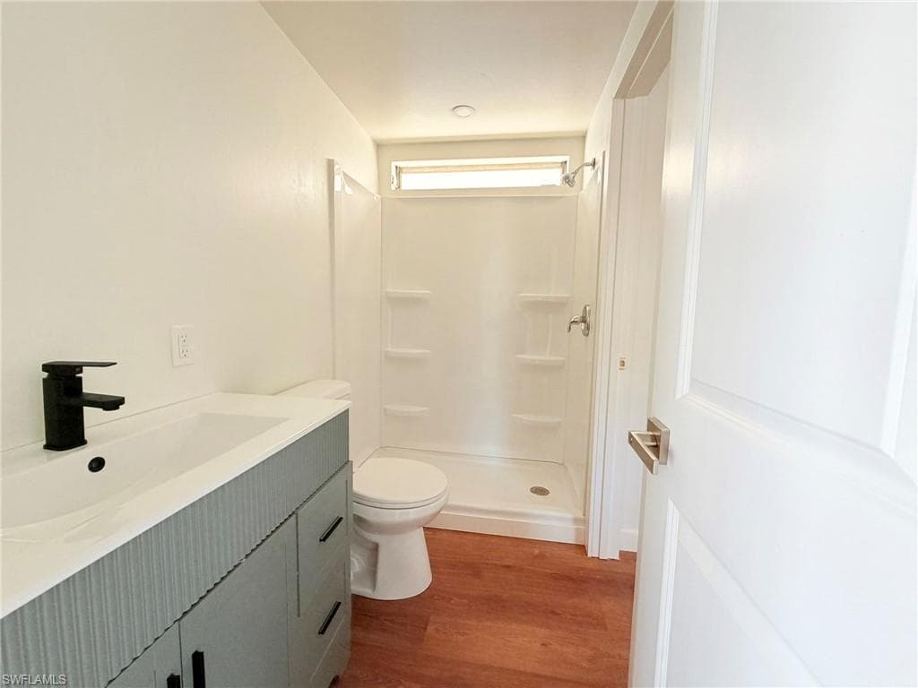 815 Cape Haze LN E-9