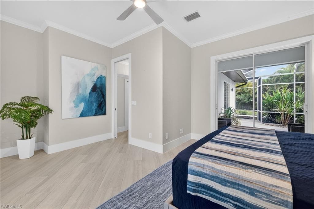 6461 Livingston Woods LN-23