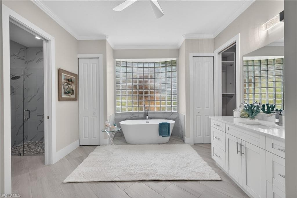 6461 Livingston Woods LN-16