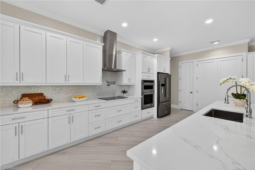 6461 Livingston Woods LN-9