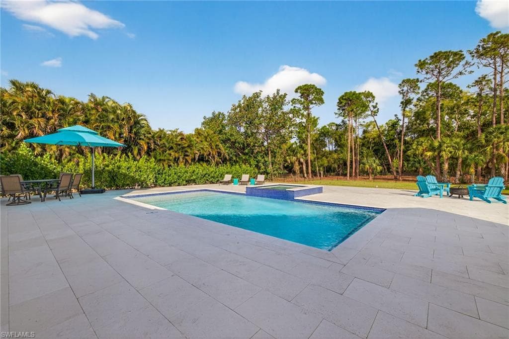 6461 Livingston Woods LN-37