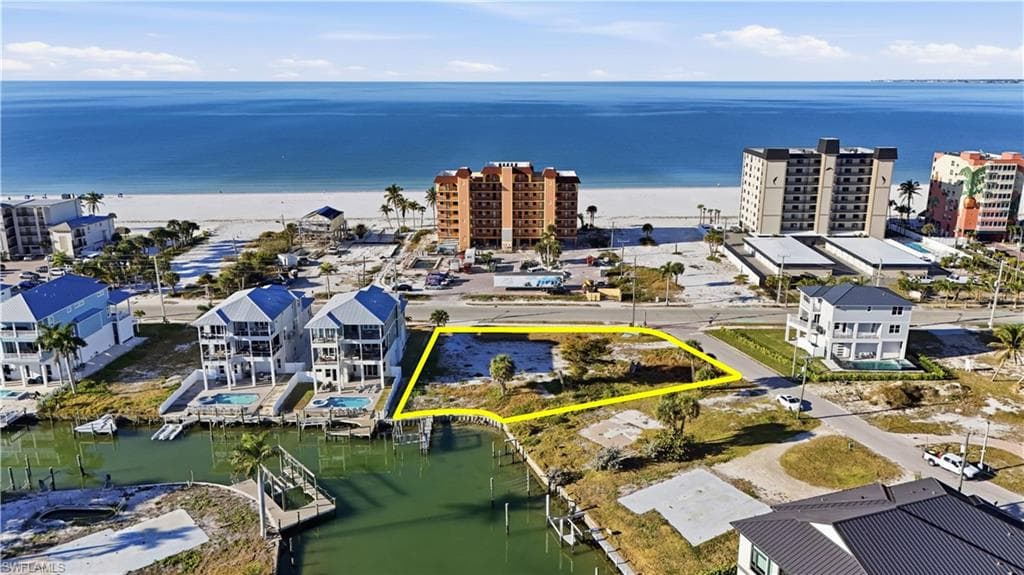 601 Estero BLVD-2