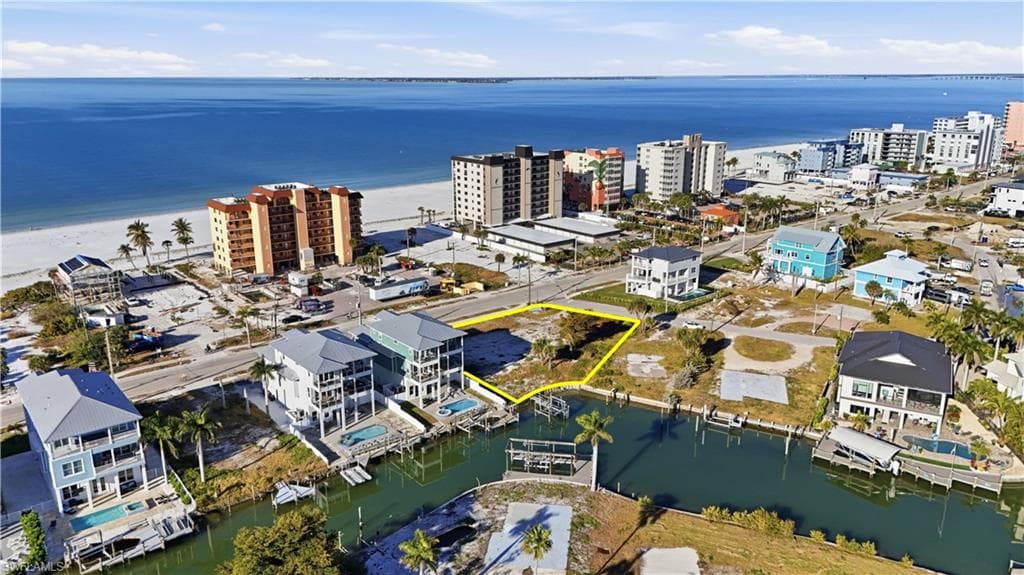601 Estero BLVD-3