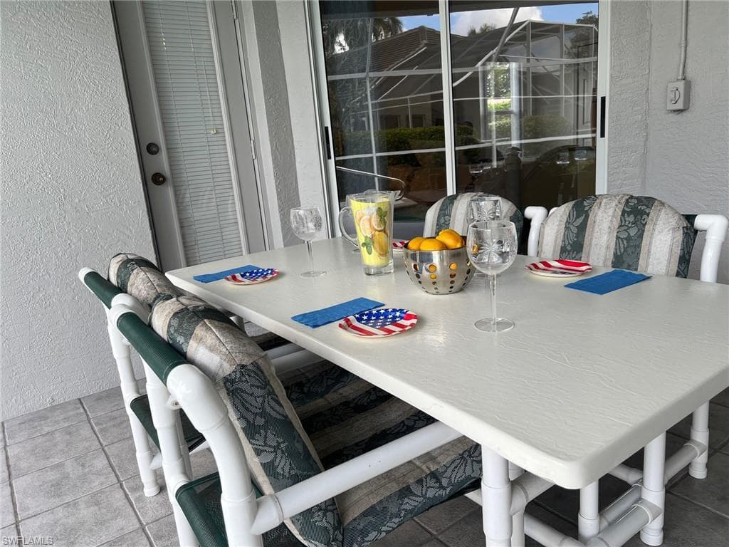 3650 Sunland LN-23