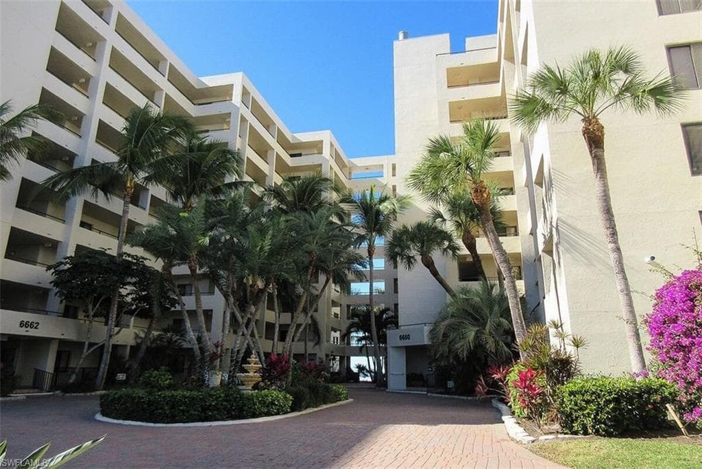 6662 Estero BLVD 508-4