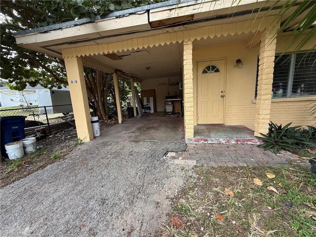 244 Labelle AVE-2