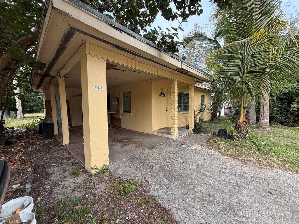 244 Labelle AVE-3
