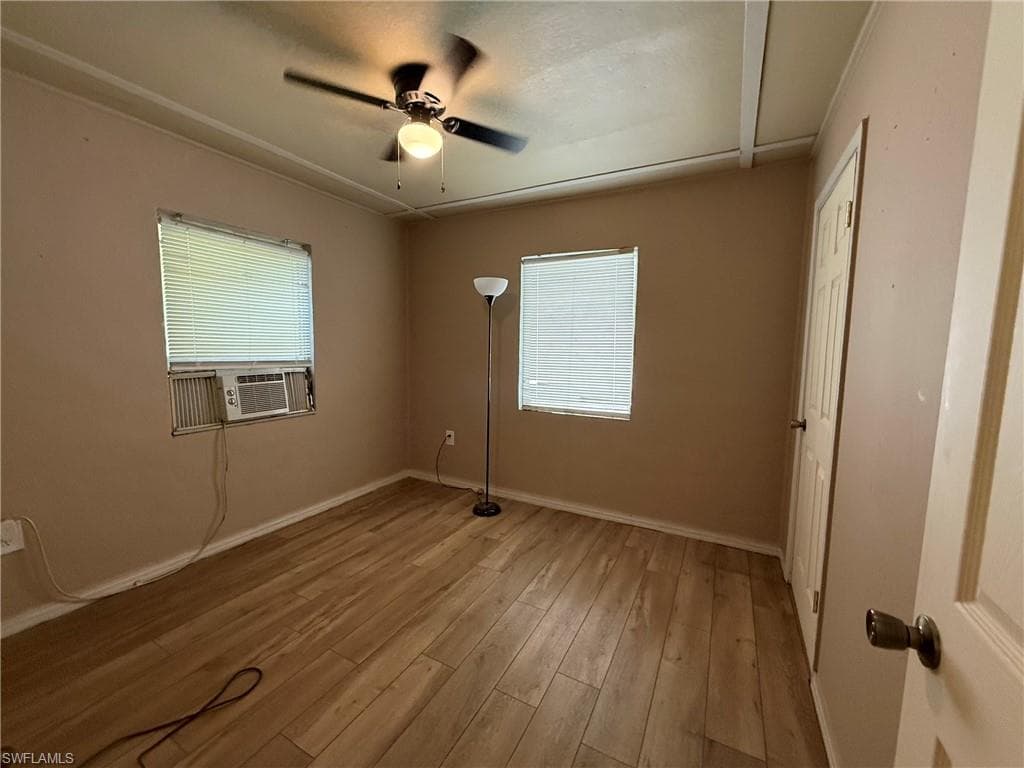 244 Labelle AVE-10
