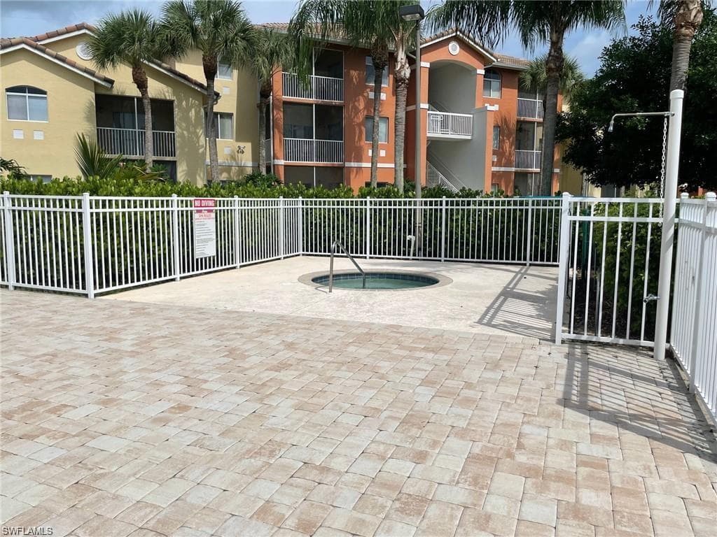 6321 Aragon WAY 206-28
