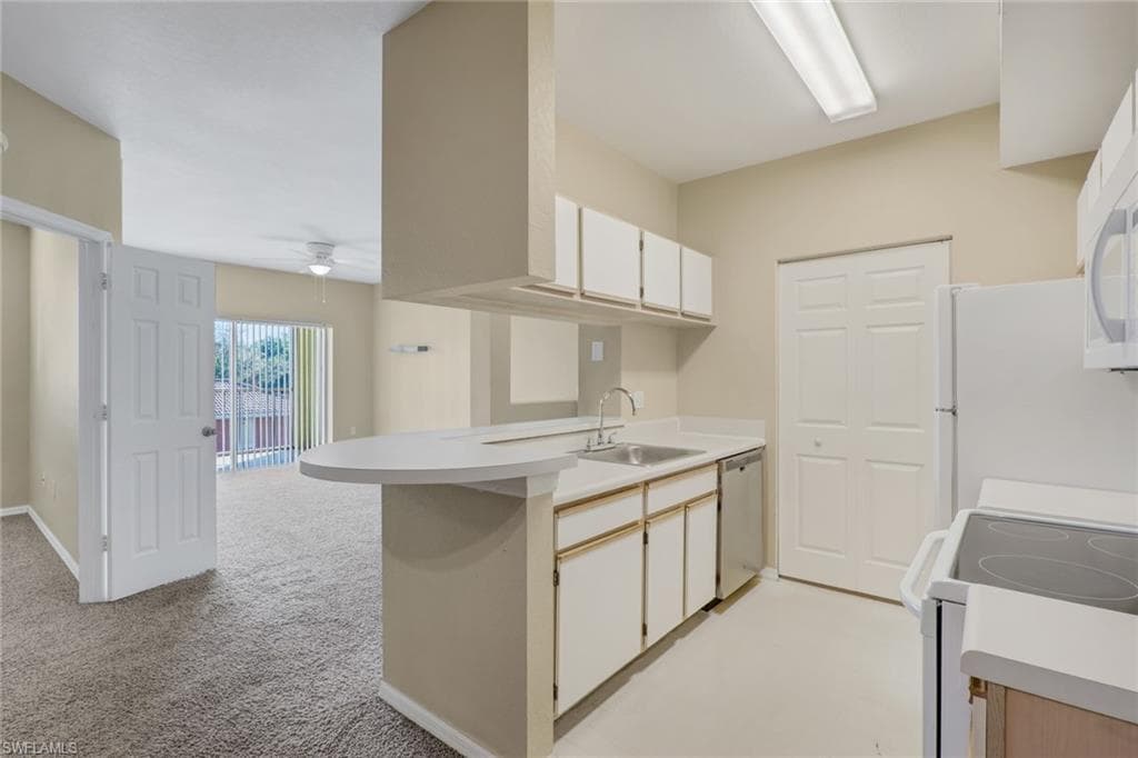 6321 Aragon WAY 206-9