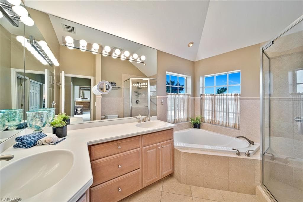 5810 Pine Tree DR-24