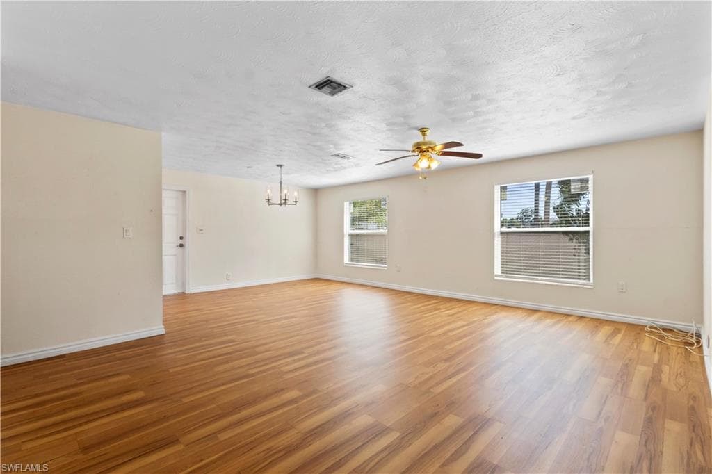 579 13th ST N-15