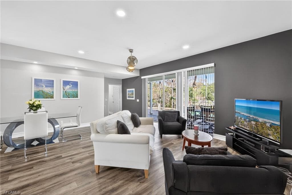 27310 Patrick ST-22